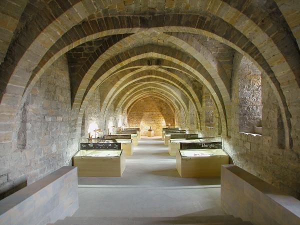 Sala de exposiciones del Archivo Real y General  de Navarra